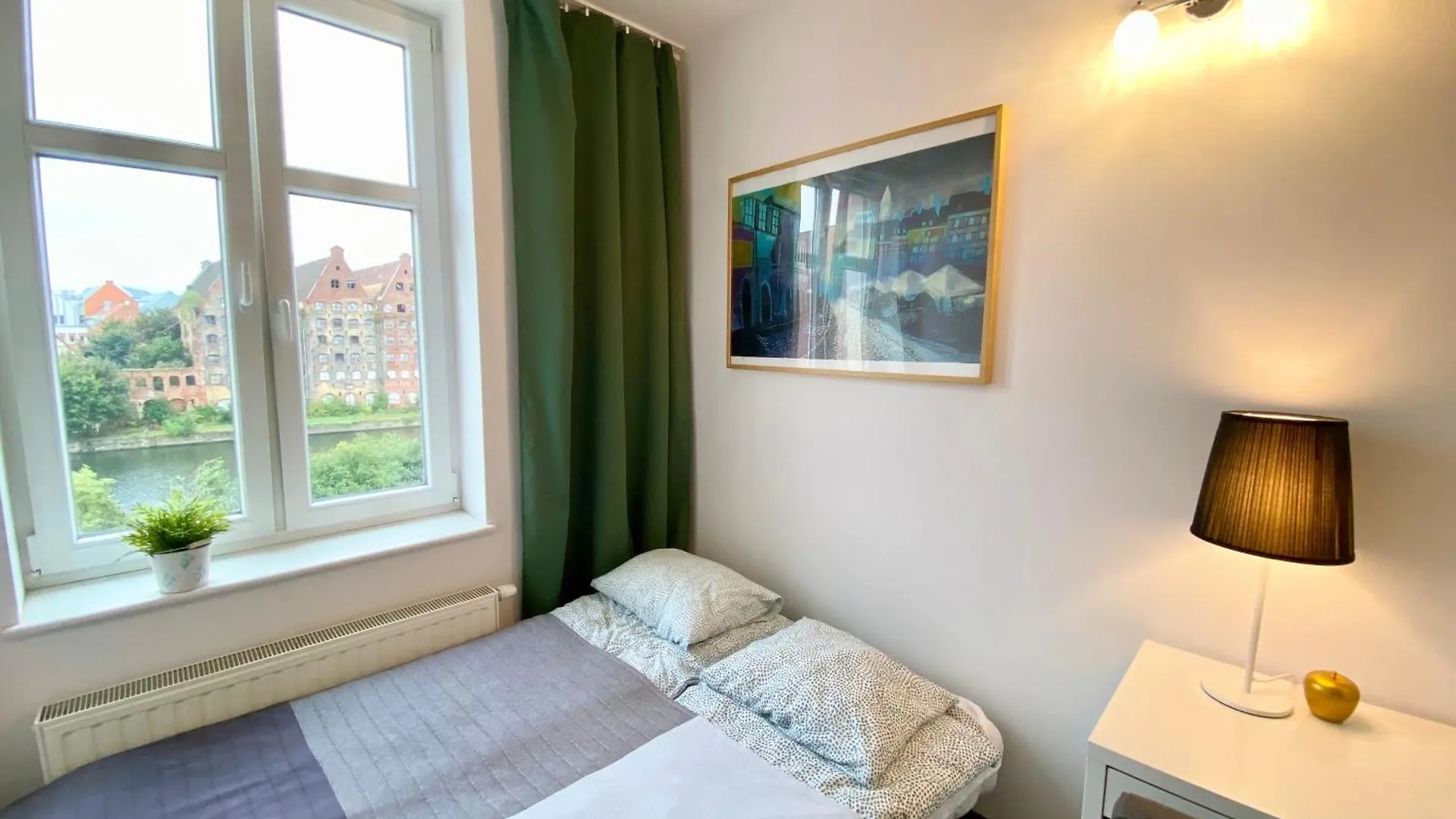 Lts Rent Comfortable River View & Art, Five Rooms Gdansk 0*,  Poland